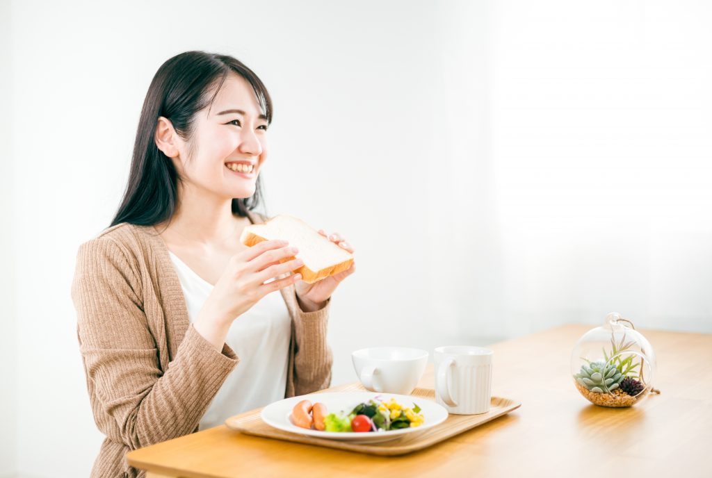 よく噛んで食べるためのコツ